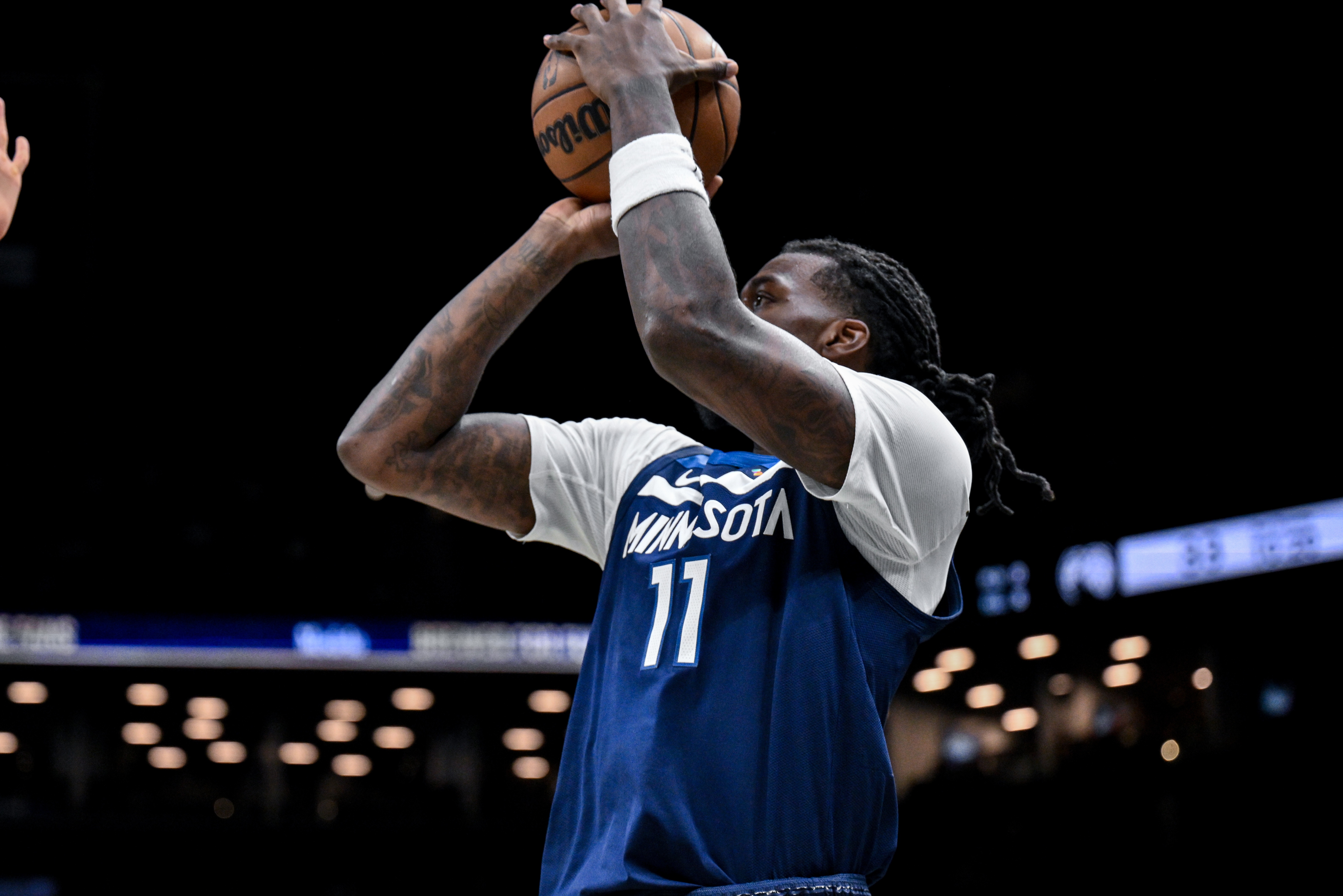 开云app-能里能外！里德上半场8中4&amp;三分4中2 砍下10分4板2断&amp;正负值+16