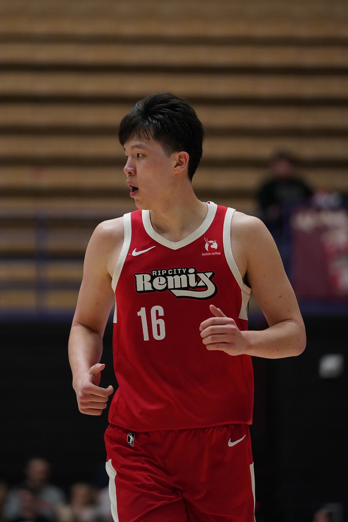 云开体育-正负值全场最低！杨瀚森13投13分外加7板2助1断3帽 有5失误5犯规